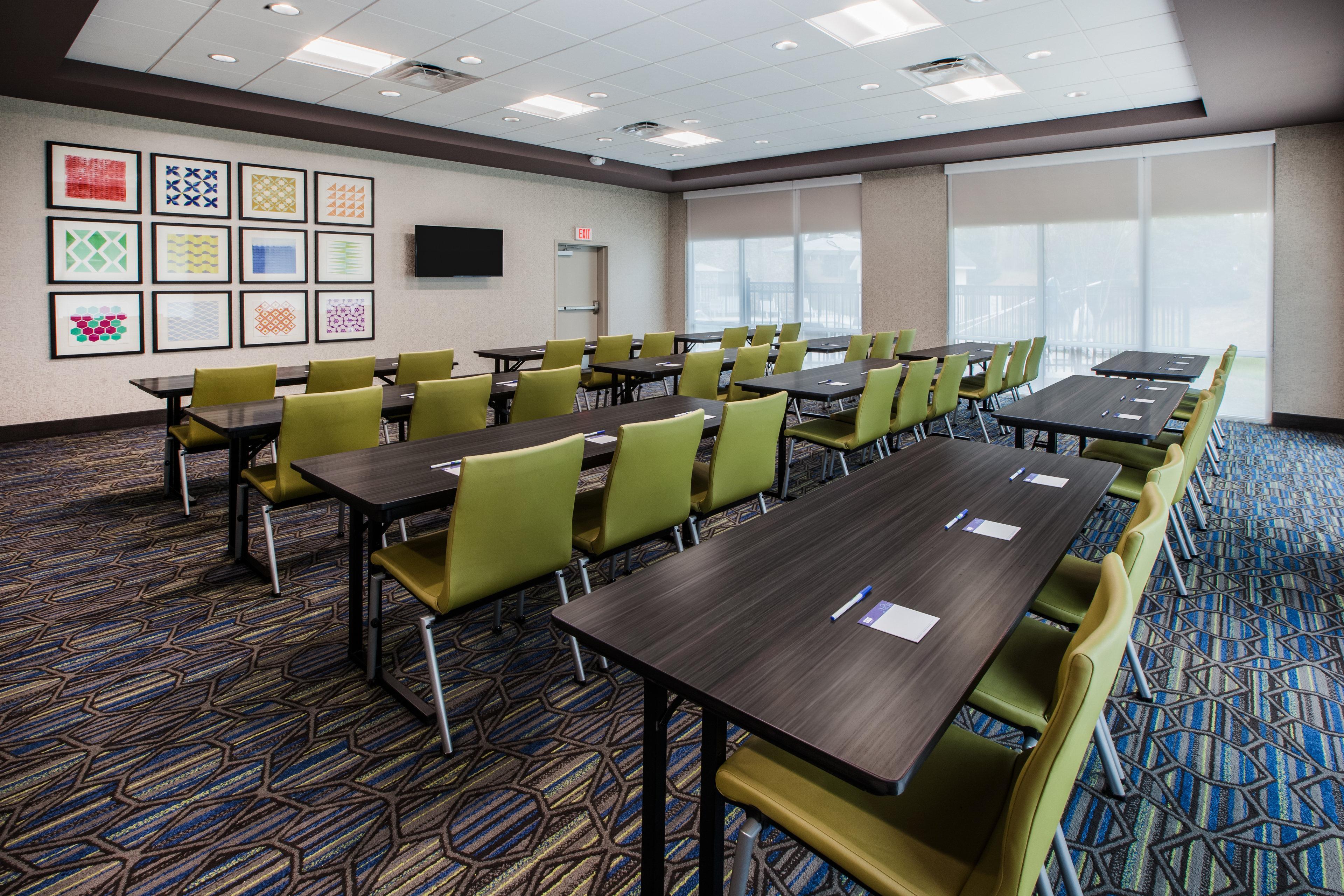 Holiday Inn Express Hotel & Suites Canton By Ihg Екстериор снимка