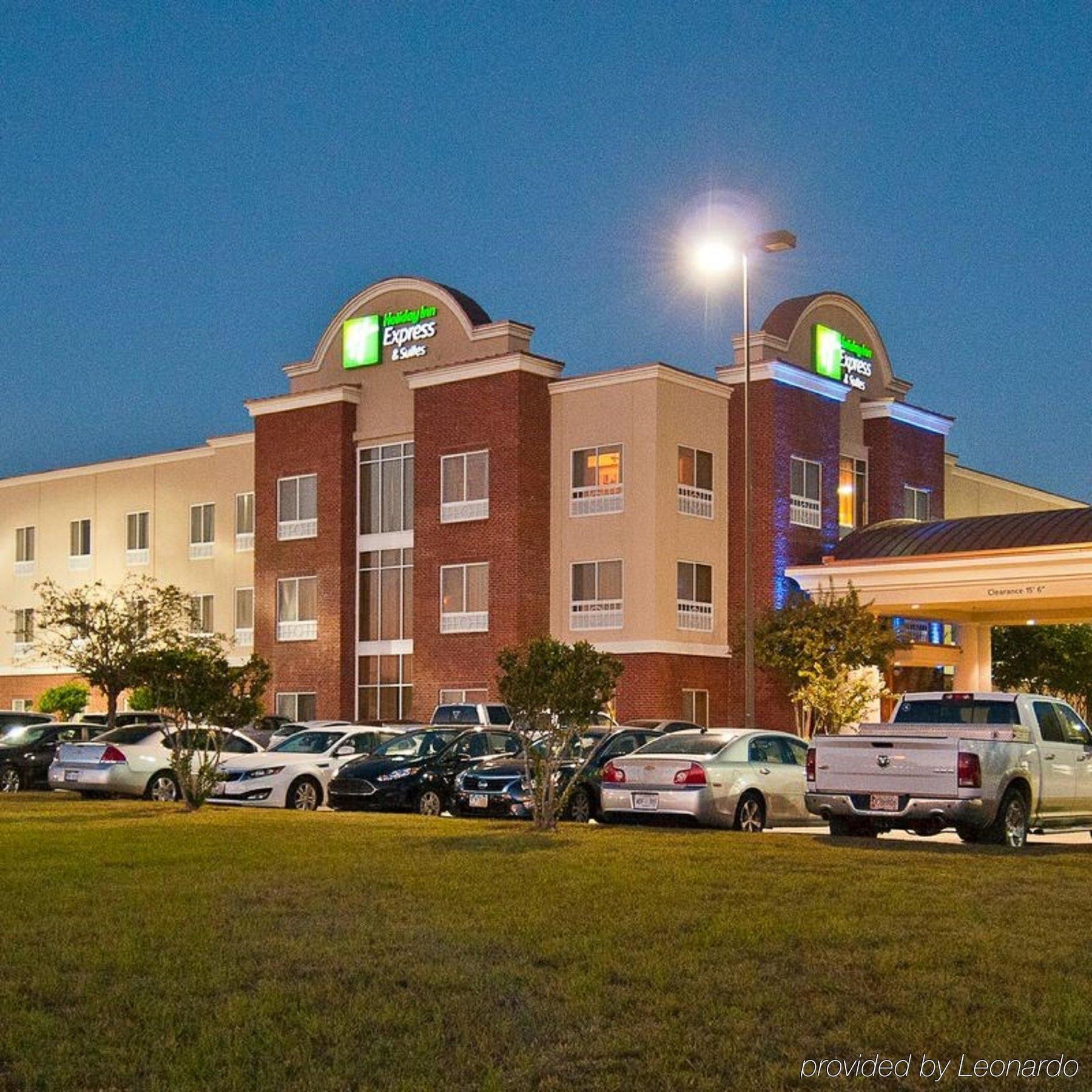 Holiday Inn Express Hotel & Suites Canton By Ihg Екстериор снимка