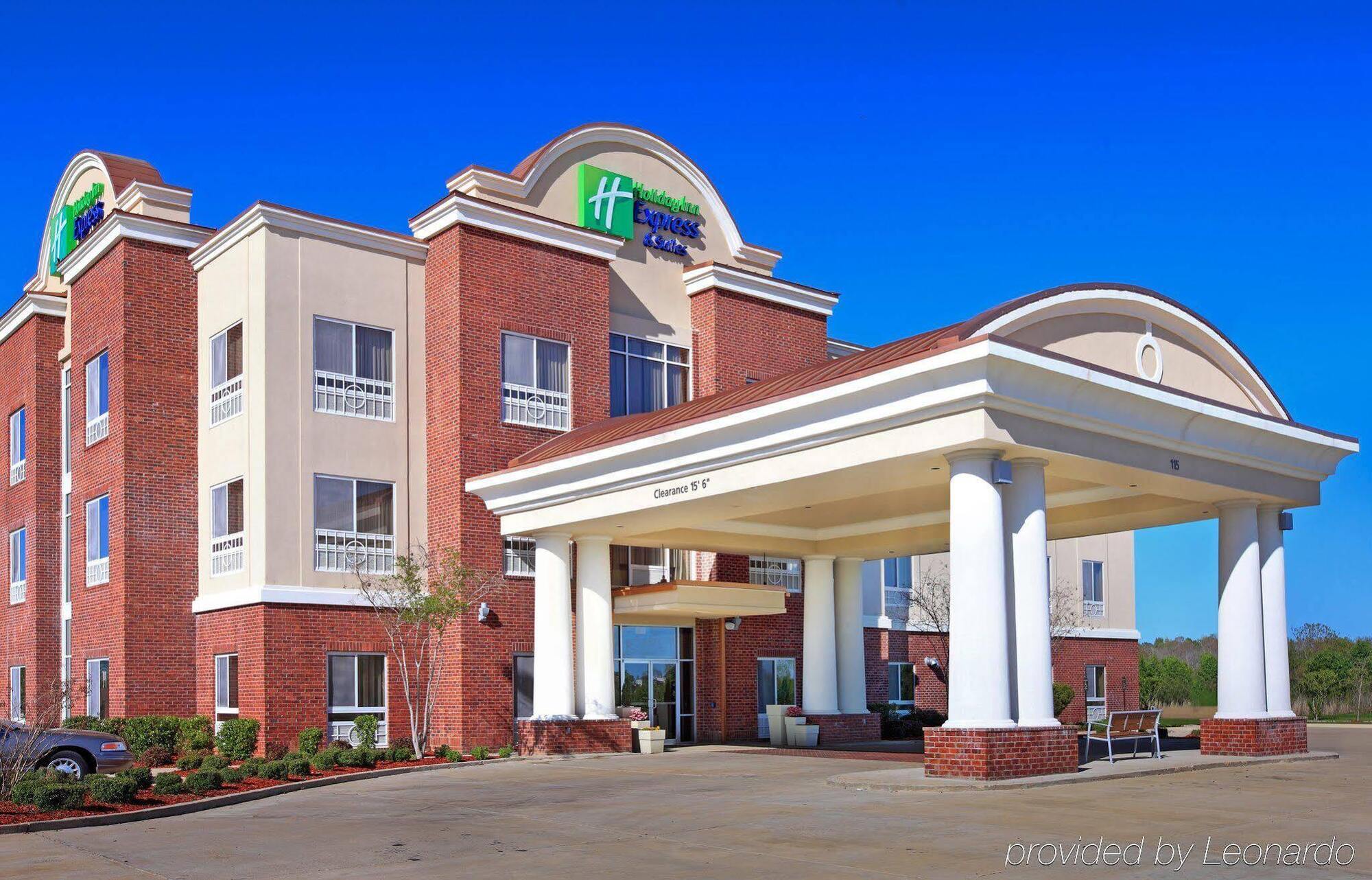 Holiday Inn Express Hotel & Suites Canton By Ihg Екстериор снимка